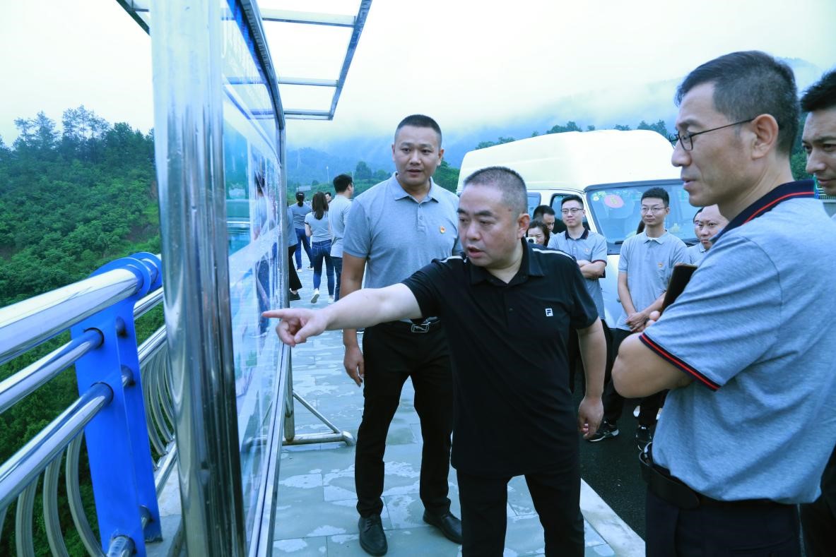 慶建黨百年系列活動-公司開展“學(xué)黨史、感恩黨、跟黨走”主題教育活動